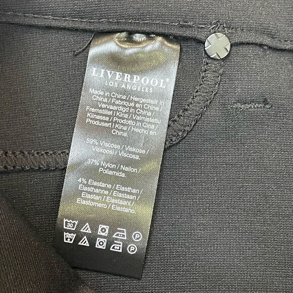 NWT Liverpool Womens Zip Fly Skinny Cropped Ankle Trouser Pants Black Size 4/27 - Picture 12 of 12